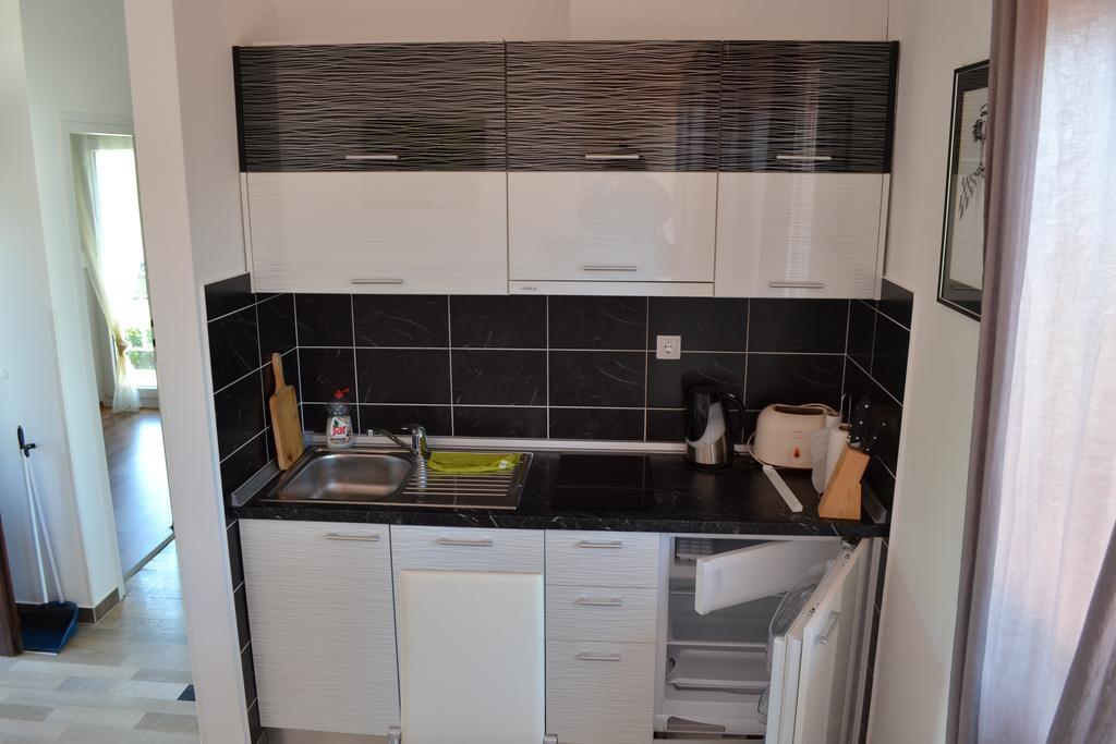 Apartments Lungomare ウマグ 部屋 写真