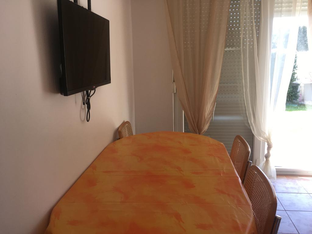 Apartments Lungomare ウマグ エクステリア 写真
