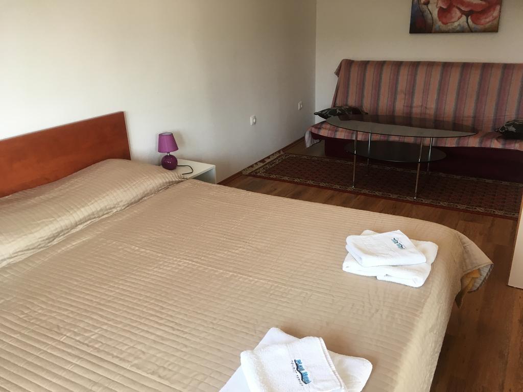 Apartments Lungomare ウマグ エクステリア 写真